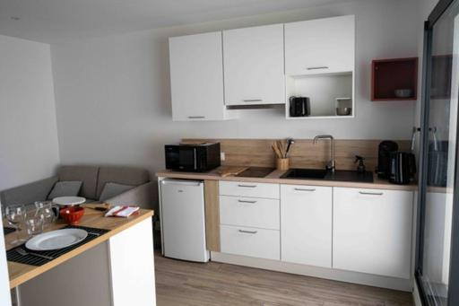Appartements Guesthouse1 Et Guesthouse2 Sword Beach Colleville-Montgomery Экстерьер фото