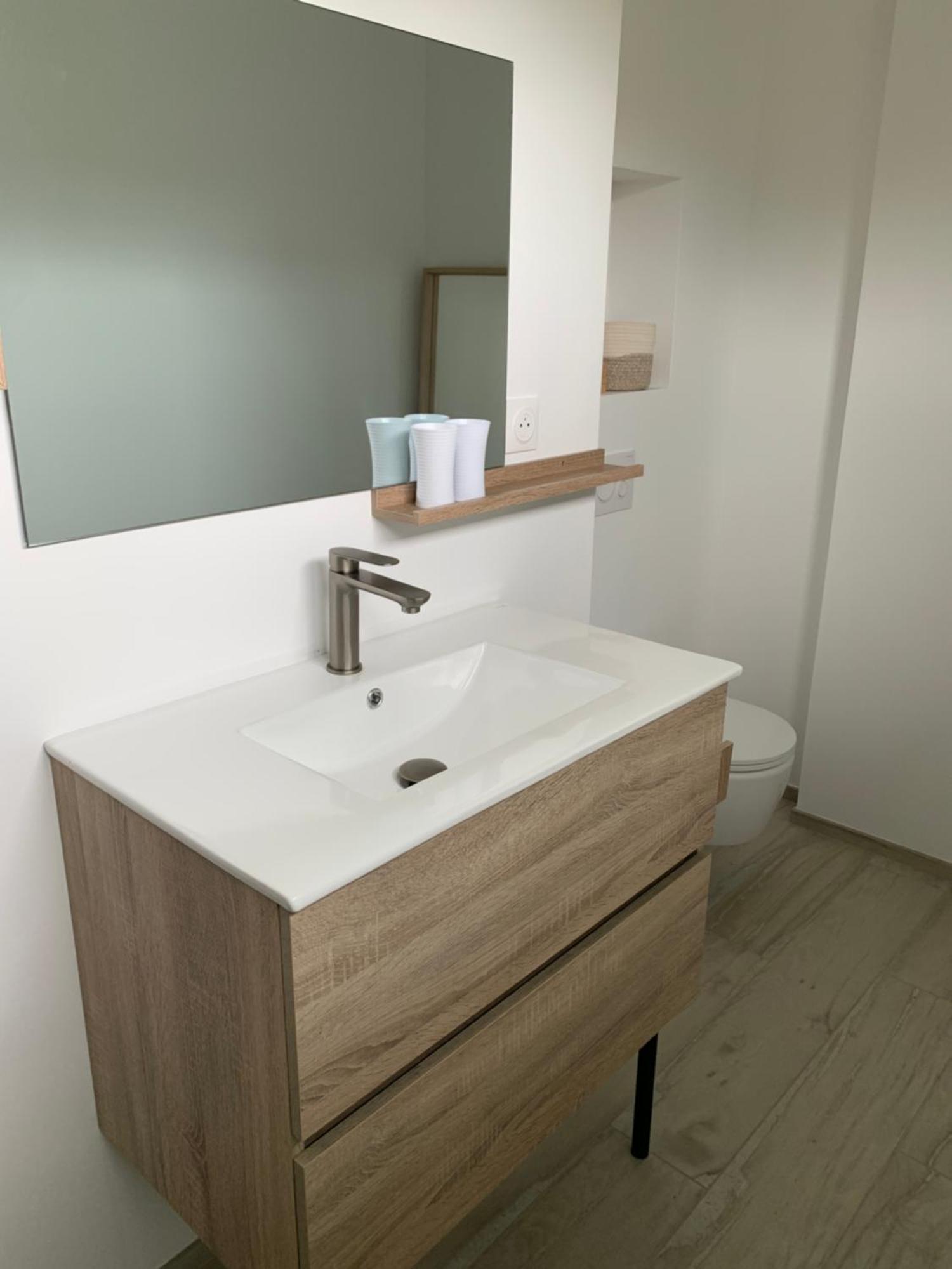 Appartements Guesthouse1 Et Guesthouse2 Sword Beach Colleville-Montgomery Экстерьер фото